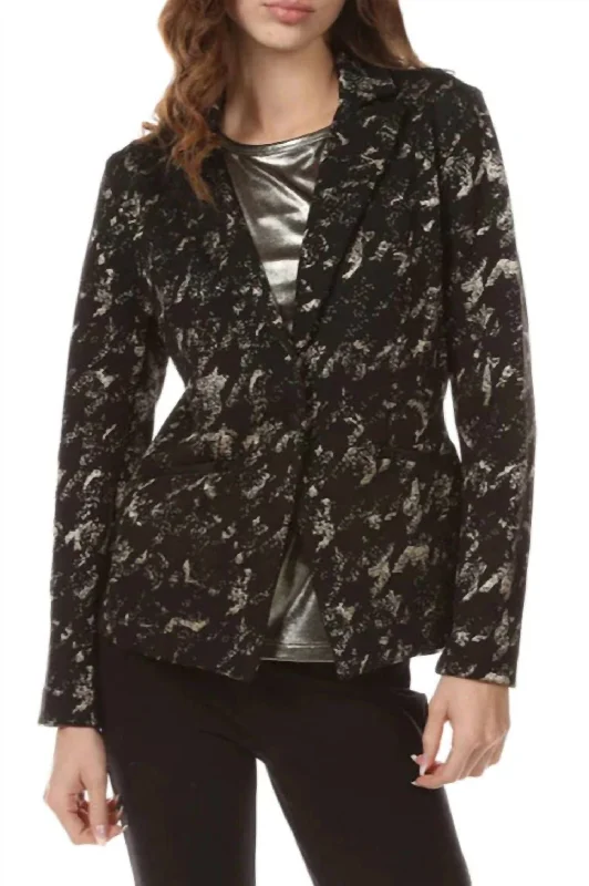 Moonstruck Blazer In Black